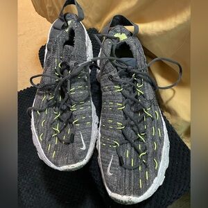 Nike Neon Green and gray space hippie 4 Athletic Sneakers size 8